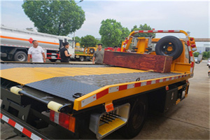 江东区附近拖车电话号码服务