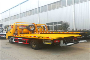 江东区附近拖车救援搭电