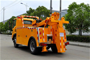 江东区高速路拖车费