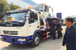 江东区汽车道路救援拖车价格